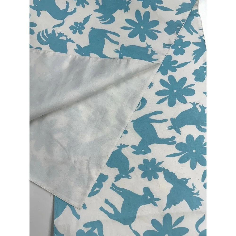 Pottery Barn Blue & White‎ Springtime Farm Chicken Goat Table Runner 100% Cotton